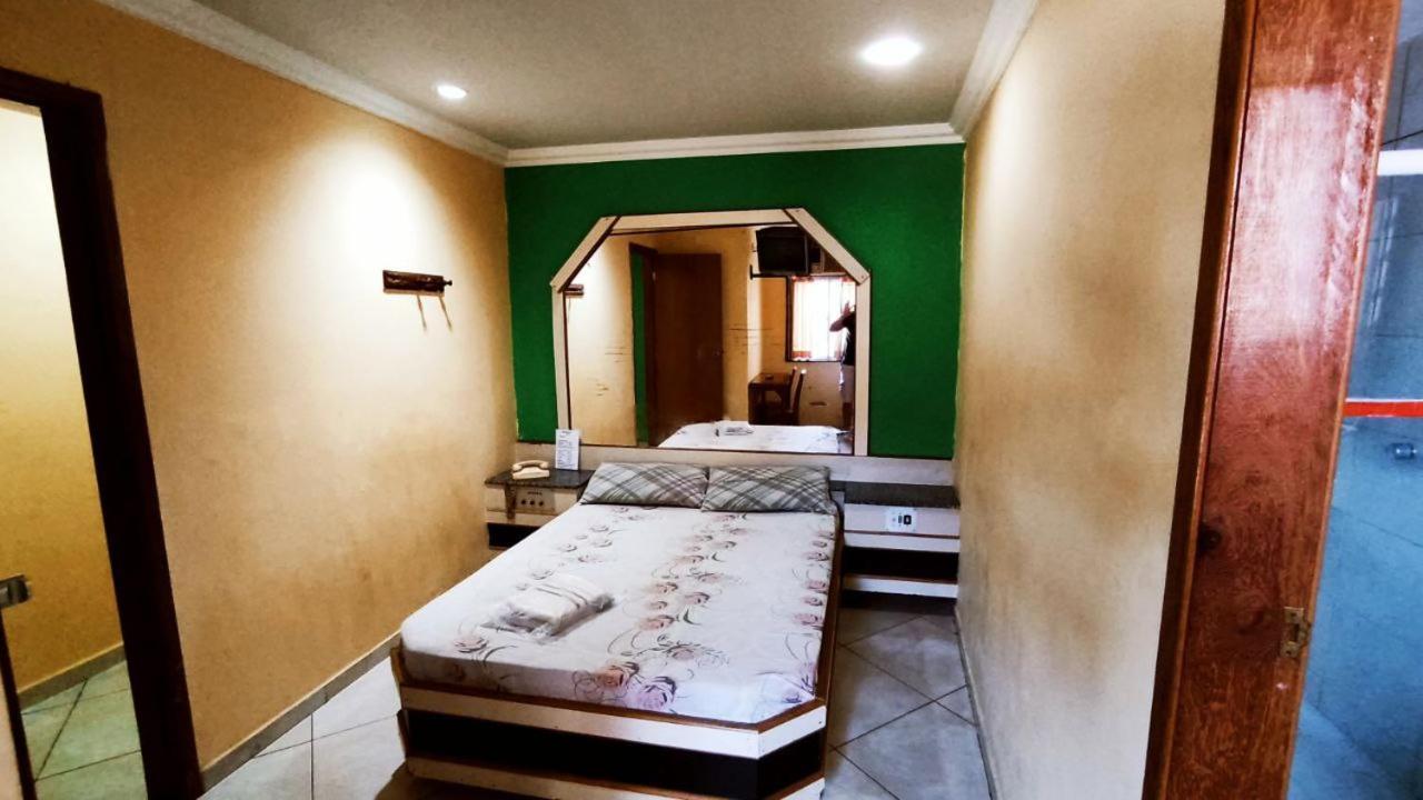 Grande Hotel Duque de Caxias Buitenkant foto